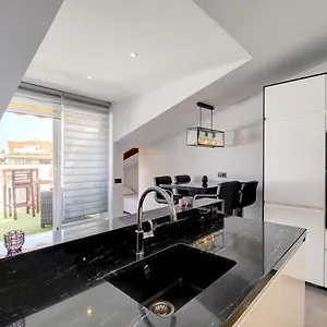 penthouse-deluxe-carolina-park-marbella.es-andalucia.com/